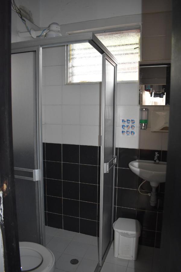 Esmed Hostel Medellín Buitenkant foto