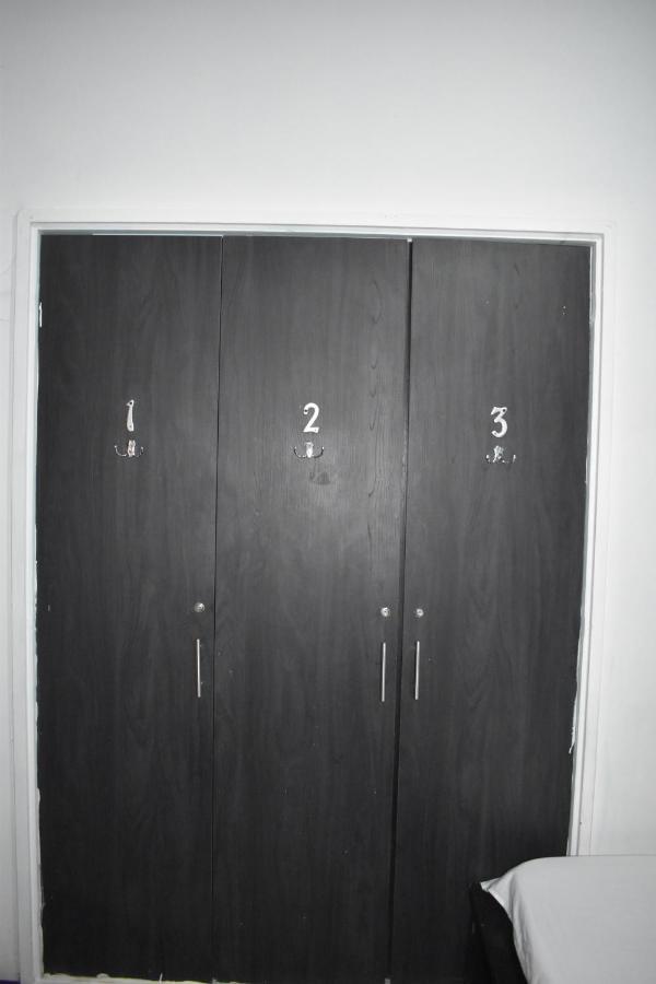 Esmed Hostel Medellín Buitenkant foto